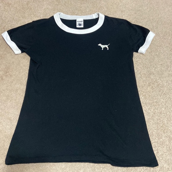PINK Victoria's Secret Tops - ALMOST NEW Pink Holiday T-shirt